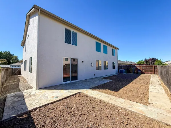 $569,900 | 1677 Brookglen Drive, Olivehurst, CA 95961