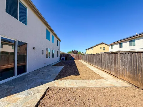 $569,900 | 1677 Brookglen Drive, Olivehurst, CA 95961