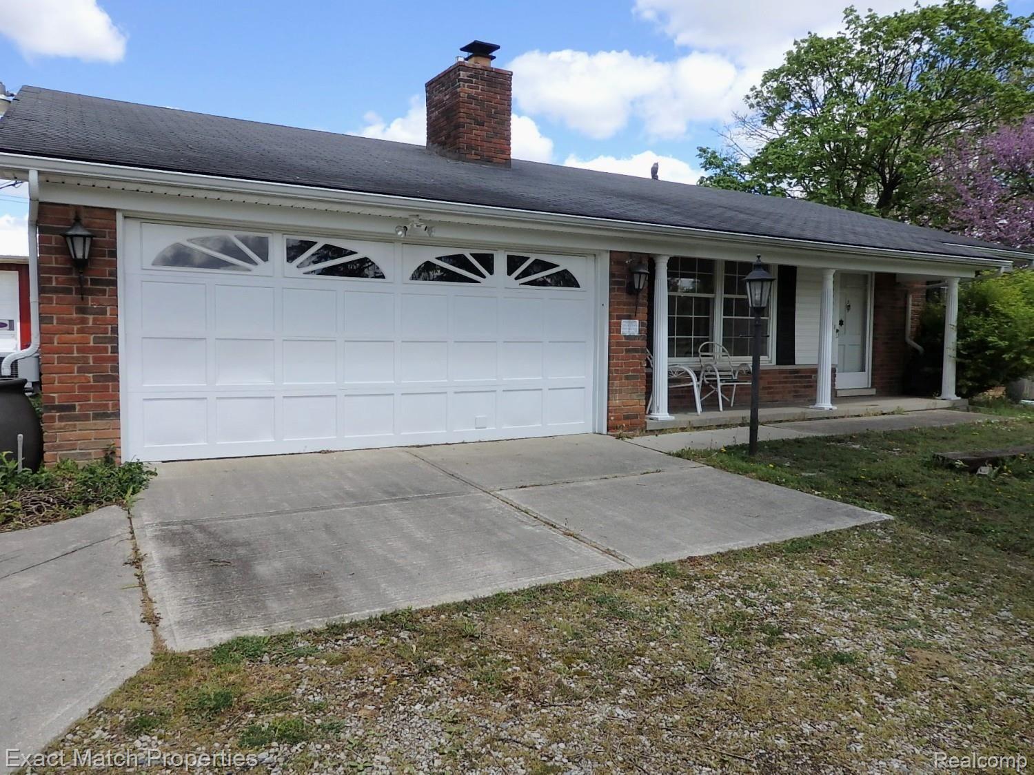 46130 Maben Road Canton, MI 48187 - Photo 15 of 43 2 car attached garage