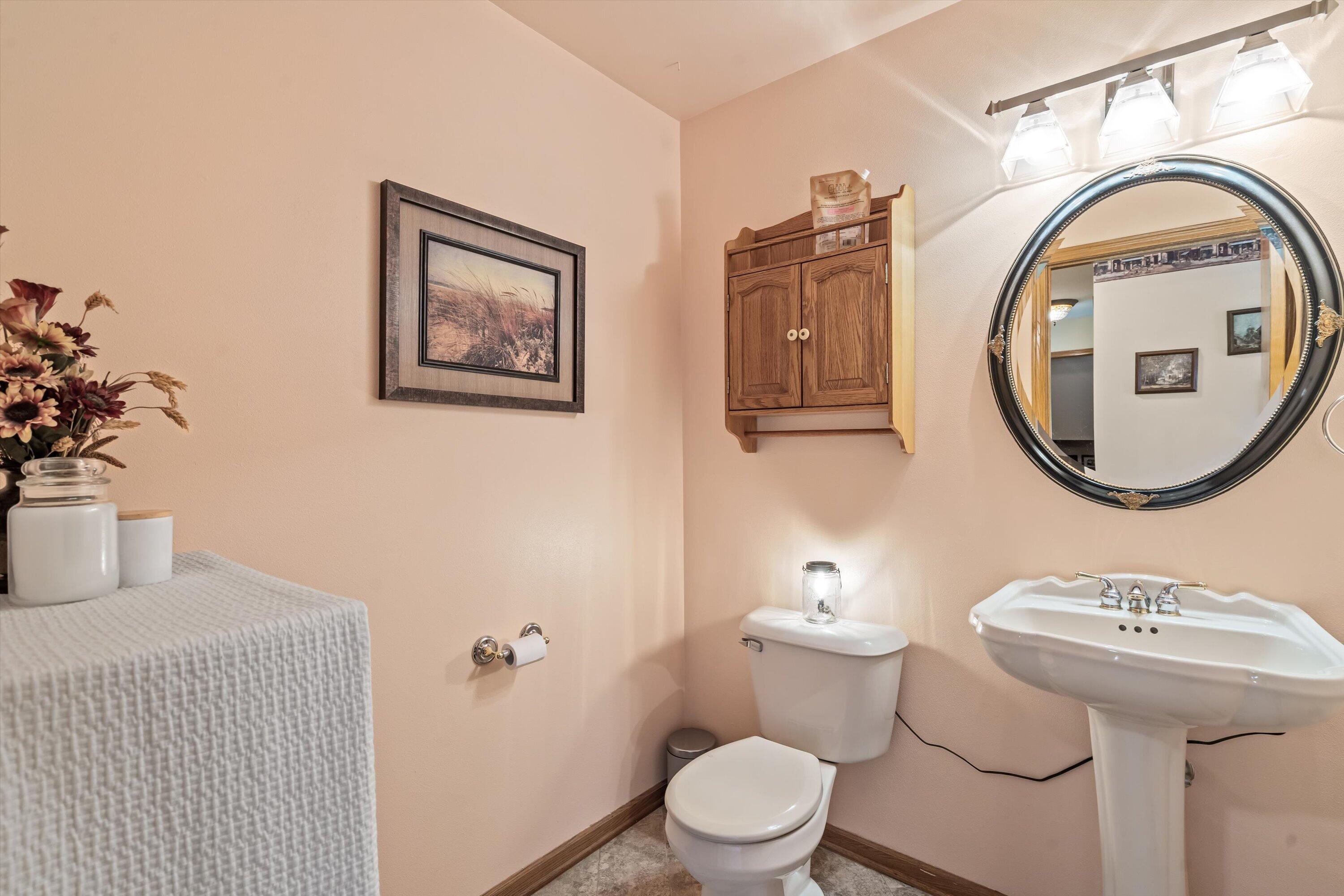 3250 Wood Road Mount Pleasant, WI 53406 - Photo 28 of 61 Bathroom