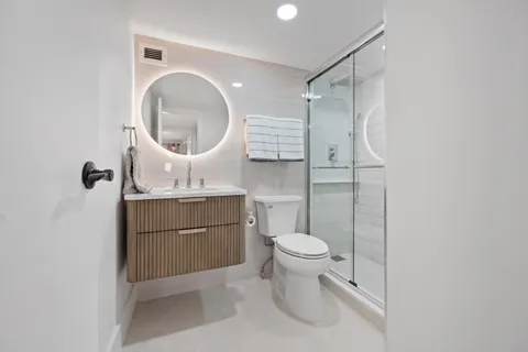 $499,900 | 3520 South Ocean Boulevard, Unit L306, South Palm Beach, FL 33480