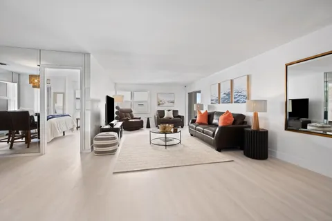 $499,900 | 3520 South Ocean Boulevard, Unit L306, South Palm Beach, FL 33480