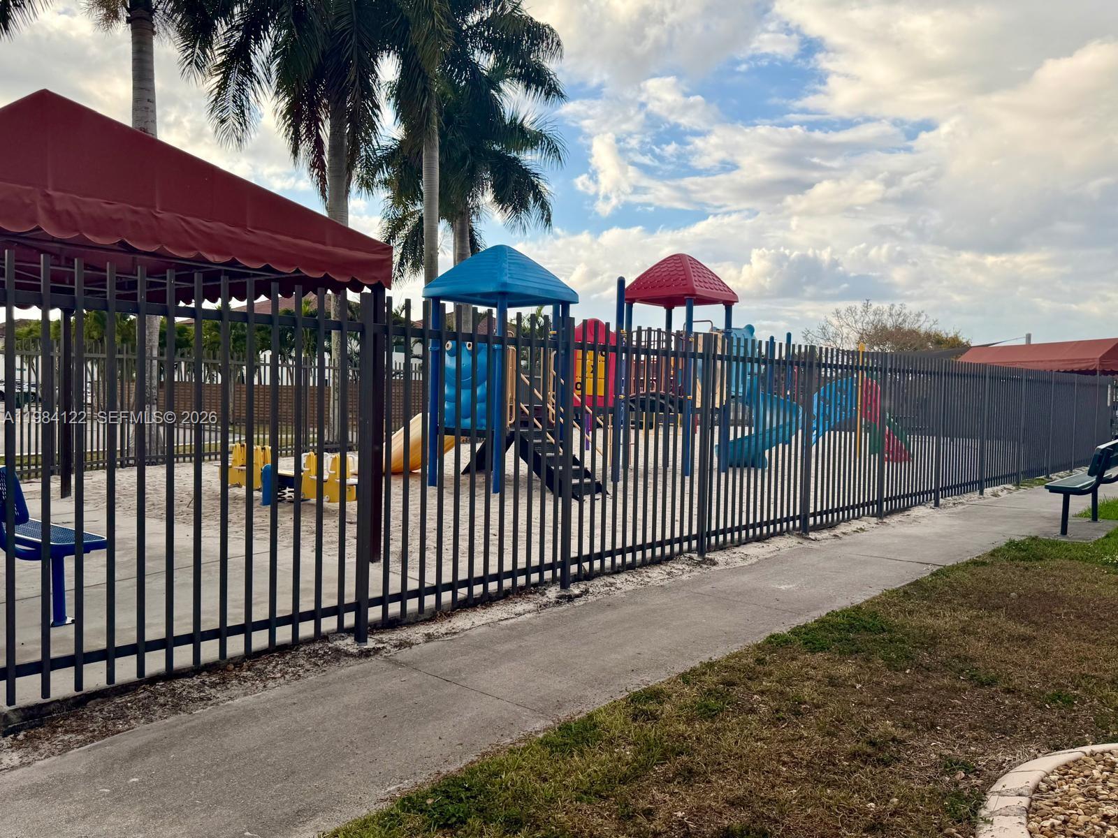 3858 Southwest 153rd Place Miami, FL 33185 - Photo 31 of 37