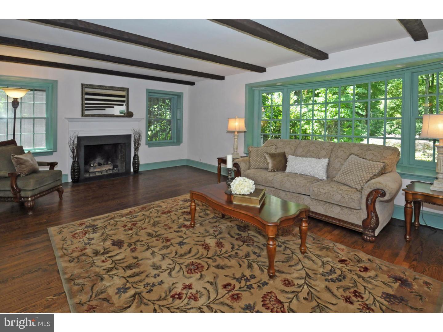 1045 Leopard Road Rydal, PA 19046 - Photo 3 of 25 Living Room