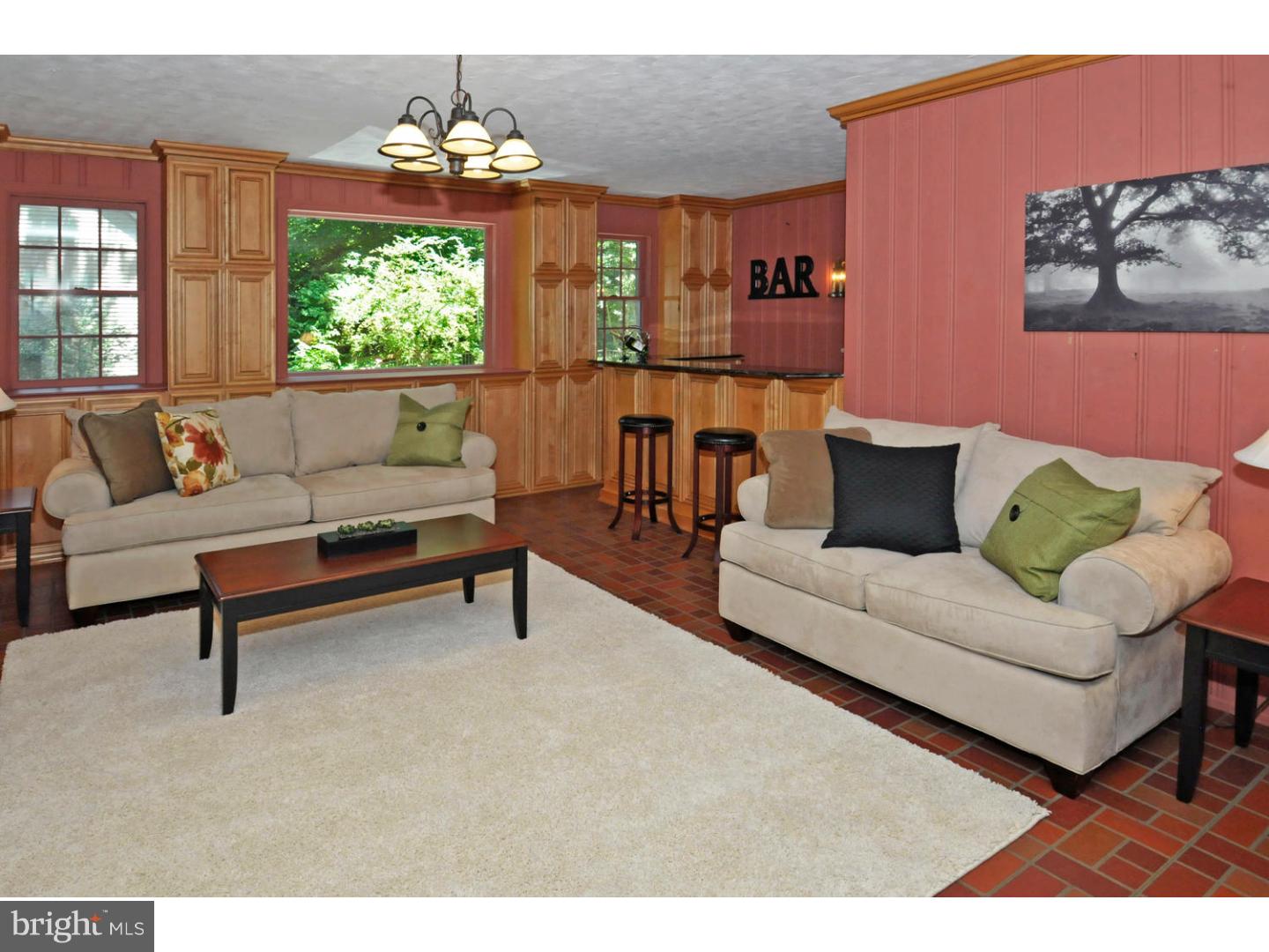 1045 Leopard Road Rydal, PA 19046 - Photo 6 of 25 Family Room