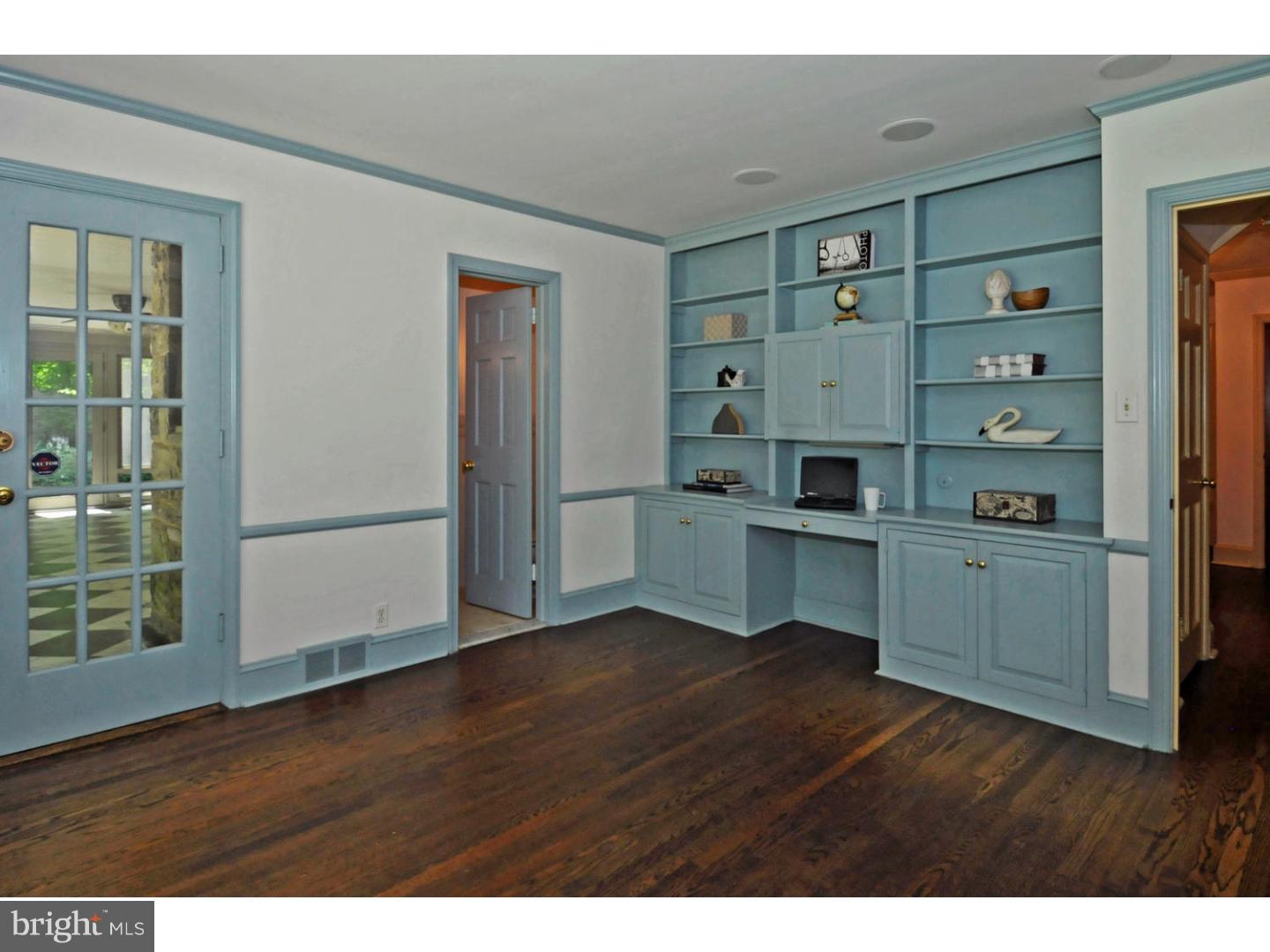 1045 Leopard Road Rydal, PA 19046 - Photo 8 of 25 Den