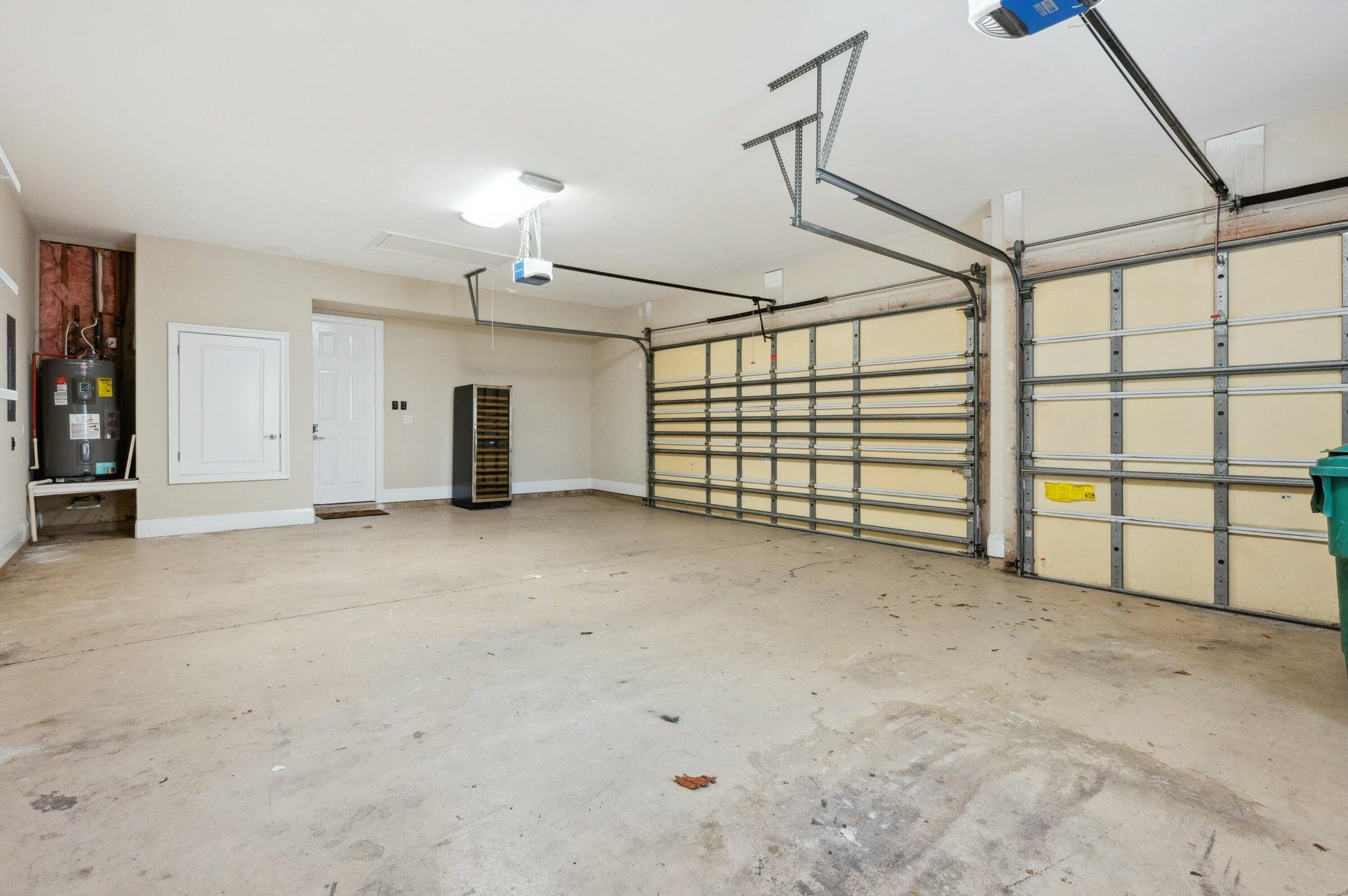 294 Ketch Court Destin, FL 32541 - Photo 44 of 56 a view of a livingroom with closet and a ceiling fan