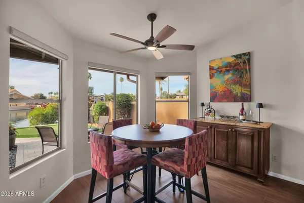 $1,035,000 | 518 South Lagoon Drive, Gilbert, AZ 85233