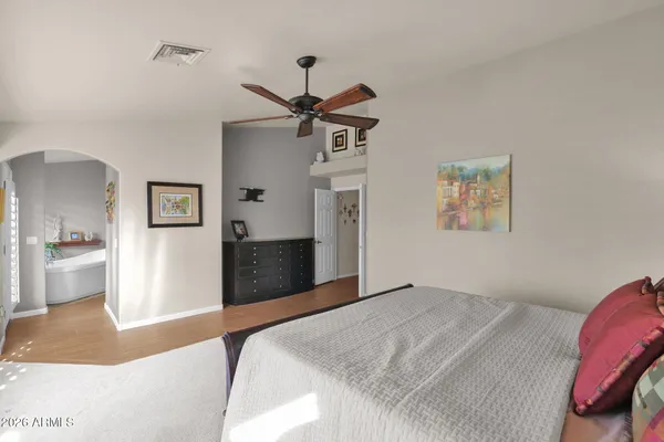 $1,035,000 | 518 South Lagoon Drive, Gilbert, AZ 85233