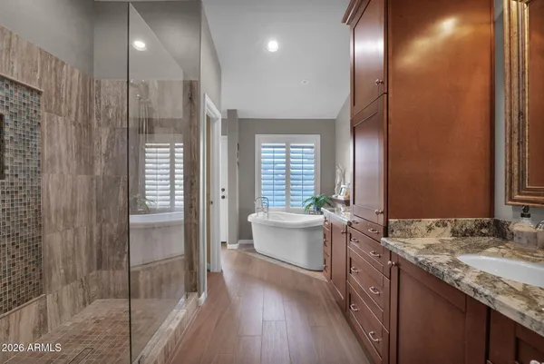 $1,035,000 | 518 South Lagoon Drive, Gilbert, AZ 85233
