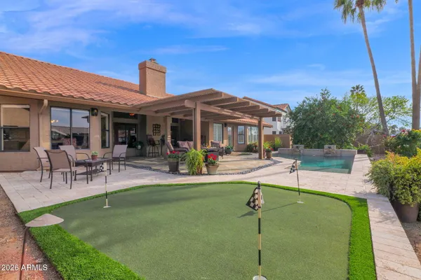 $1,035,000 | 518 South Lagoon Drive, Gilbert, AZ 85233