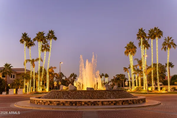 $1,020,000 | 518 South Lagoon Drive, Gilbert, AZ 85233