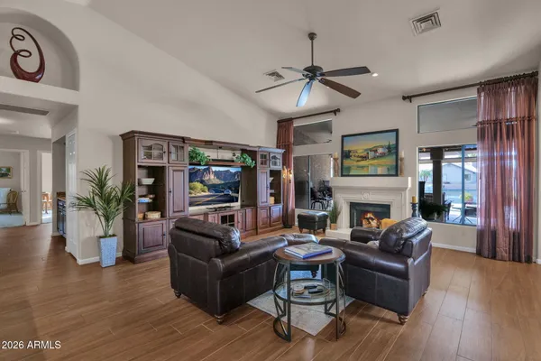 $1,035,000 | 518 South Lagoon Drive, Gilbert, AZ 85233