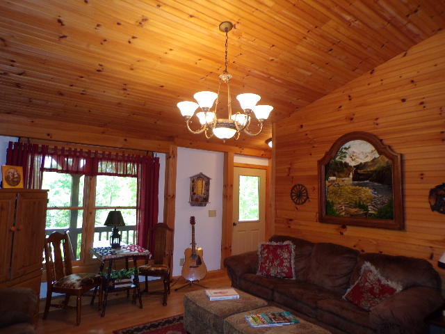 2031 Milky Way Road Jamestown, TN 38556 - Photo 14 of 40 20180524150908166859000000-o