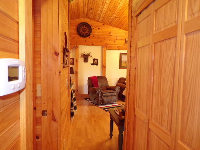 2031 Milky Way Road Jamestown, TN 38556 - Photo 19 of 40 20180524151421806176000000-o