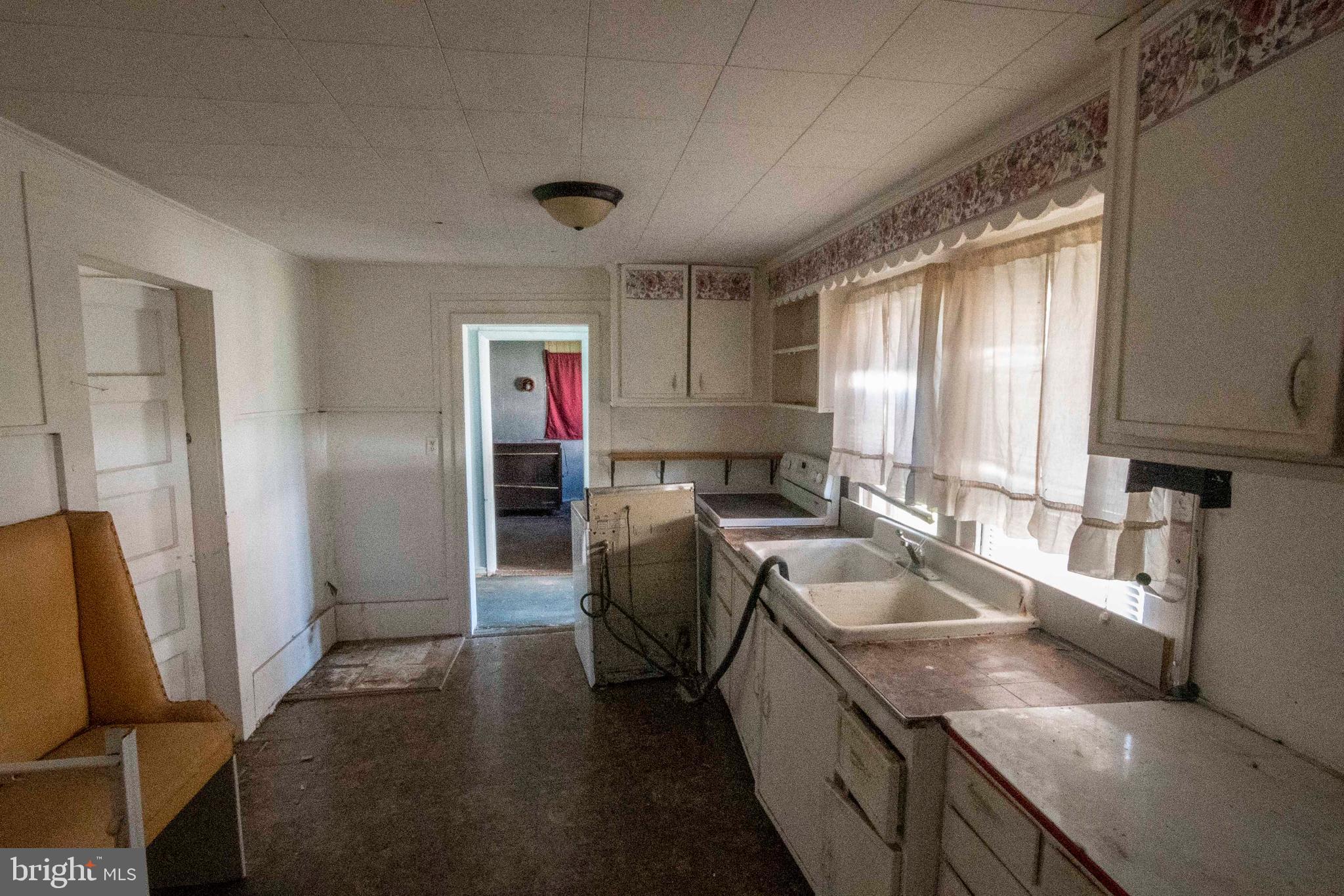 115 Bixlers Ferry Road Luray, VA 22835 - Photo 6 of 56 Kitchen