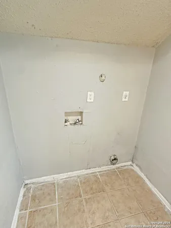 $1,200 | 7502 Oak Chase, Unit 7504, San Antonio, TX 78239