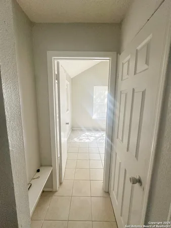 $1,200 | 7502 Oak Chase, Unit 7504, San Antonio, TX 78239