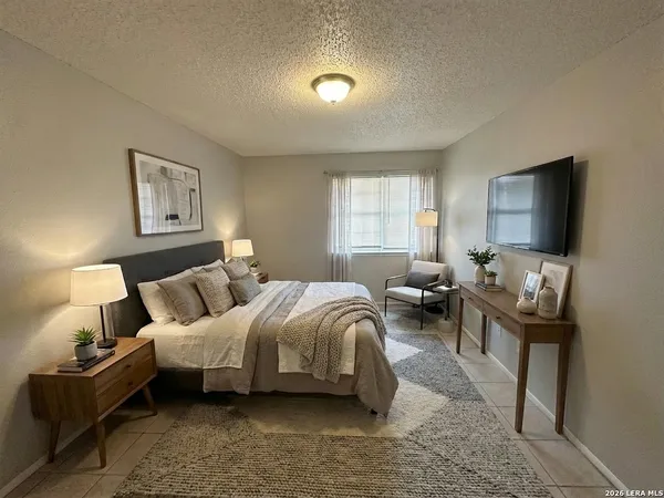 $1,200 | 7502 Oak Chase, Unit 7504, San Antonio, TX 78239
