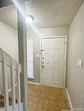 $1,200 | 7502 Oak Chase, Unit 7504, San Antonio, TX 78239