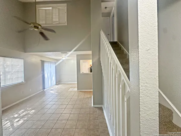 $1,200 | 7502 Oak Chase, Unit 7504, San Antonio, TX 78239