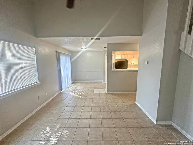 $1,200 | 7502 Oak Chase, Unit 7504, San Antonio, TX 78239