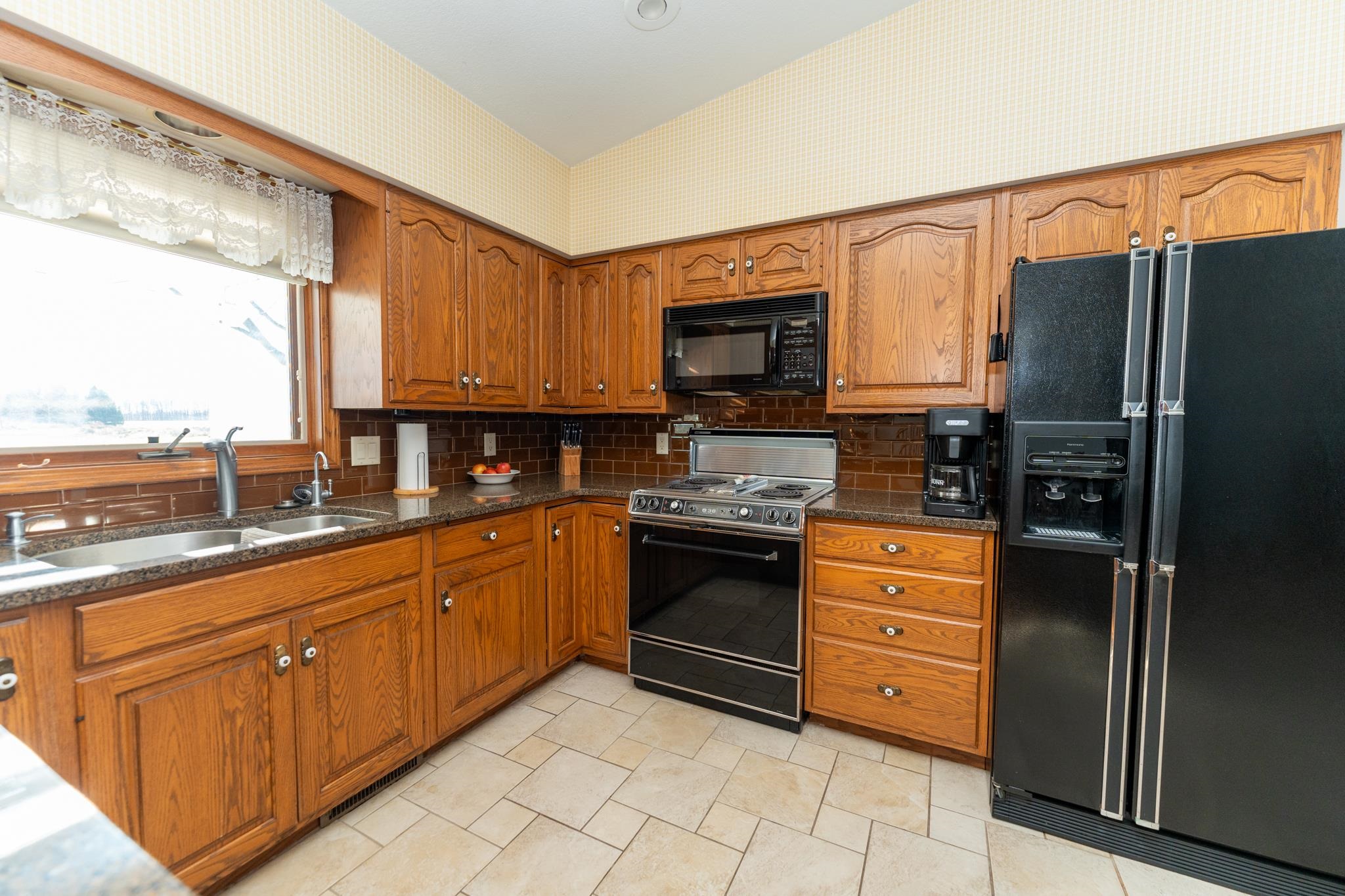 8694 East Broomfield Road Shepherd, MI 48883 - Photo 14 of 43