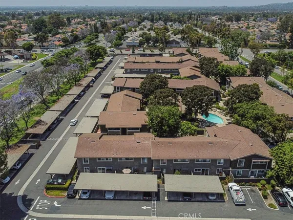 $690,000 | 229 Springview, Irvine, CA 92620