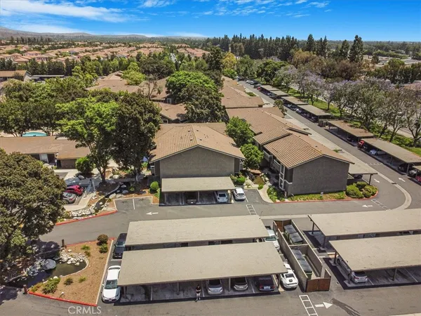 $690,000 | 229 Springview, Irvine, CA 92620