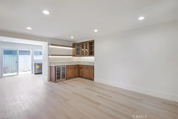 $690,000 | 229 Springview, Irvine, CA 92620