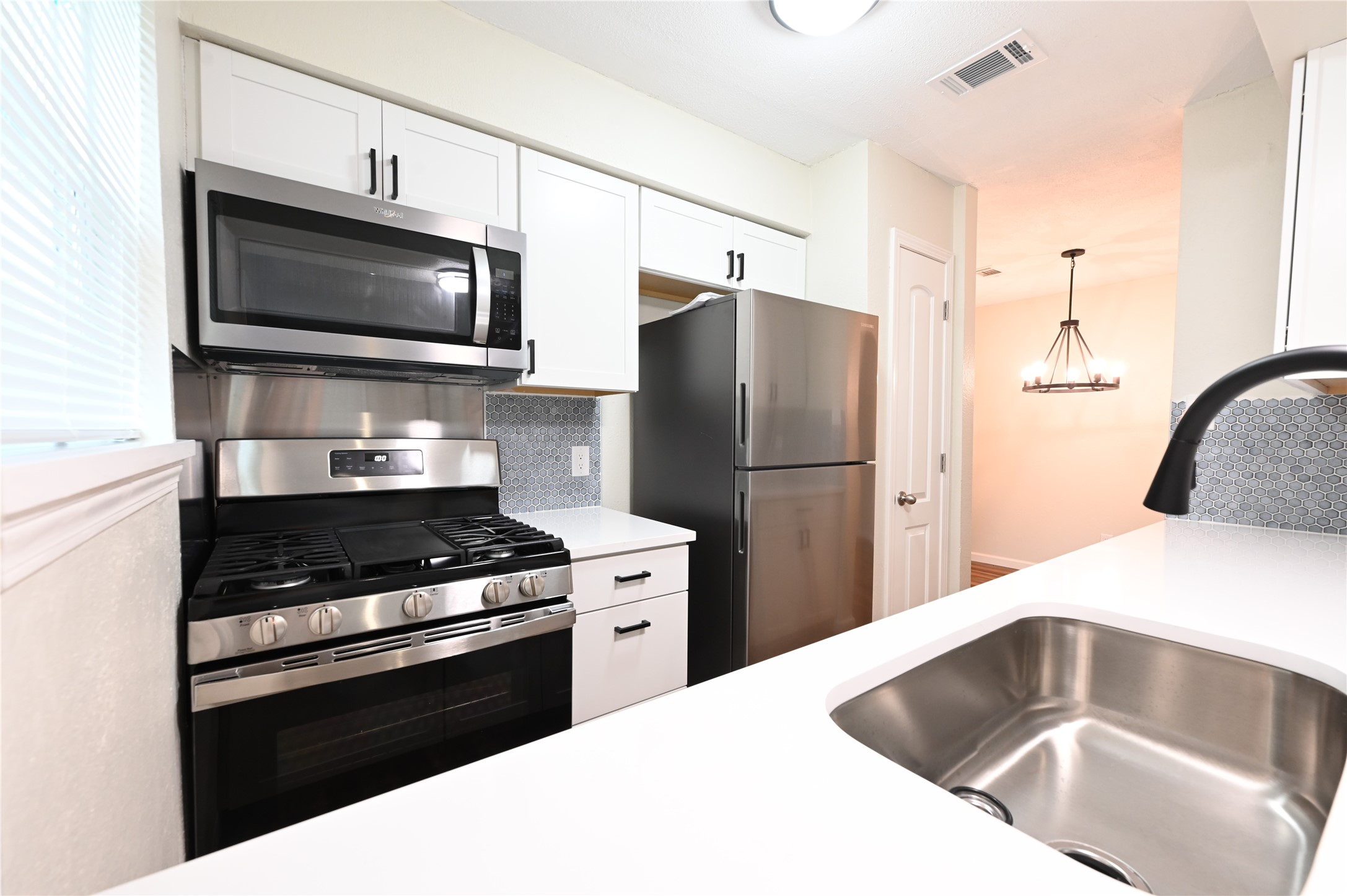 5005 Table Top Trail, Unit A Austin, TX 78744 - Photo 5 of 14