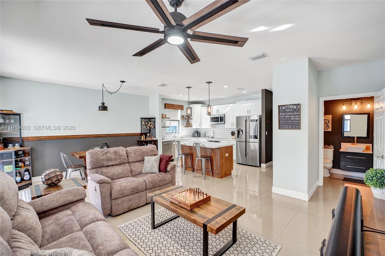 11581 Southwest 151st Place Miami, FL 33196 - Photo 9 of 28