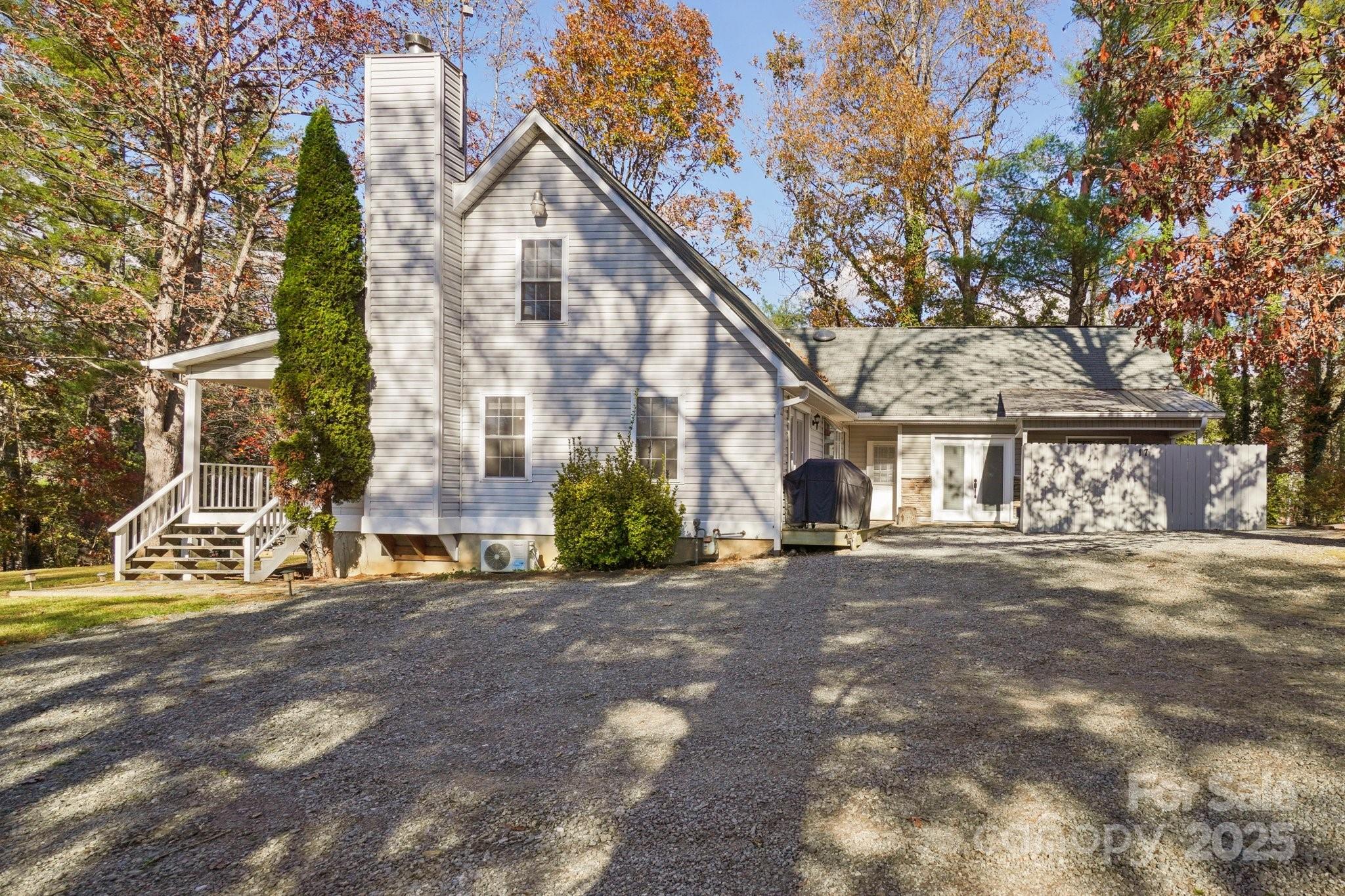 17 Old Gap Creek Road Fairview, NC 28730 - Photo 4 of 46