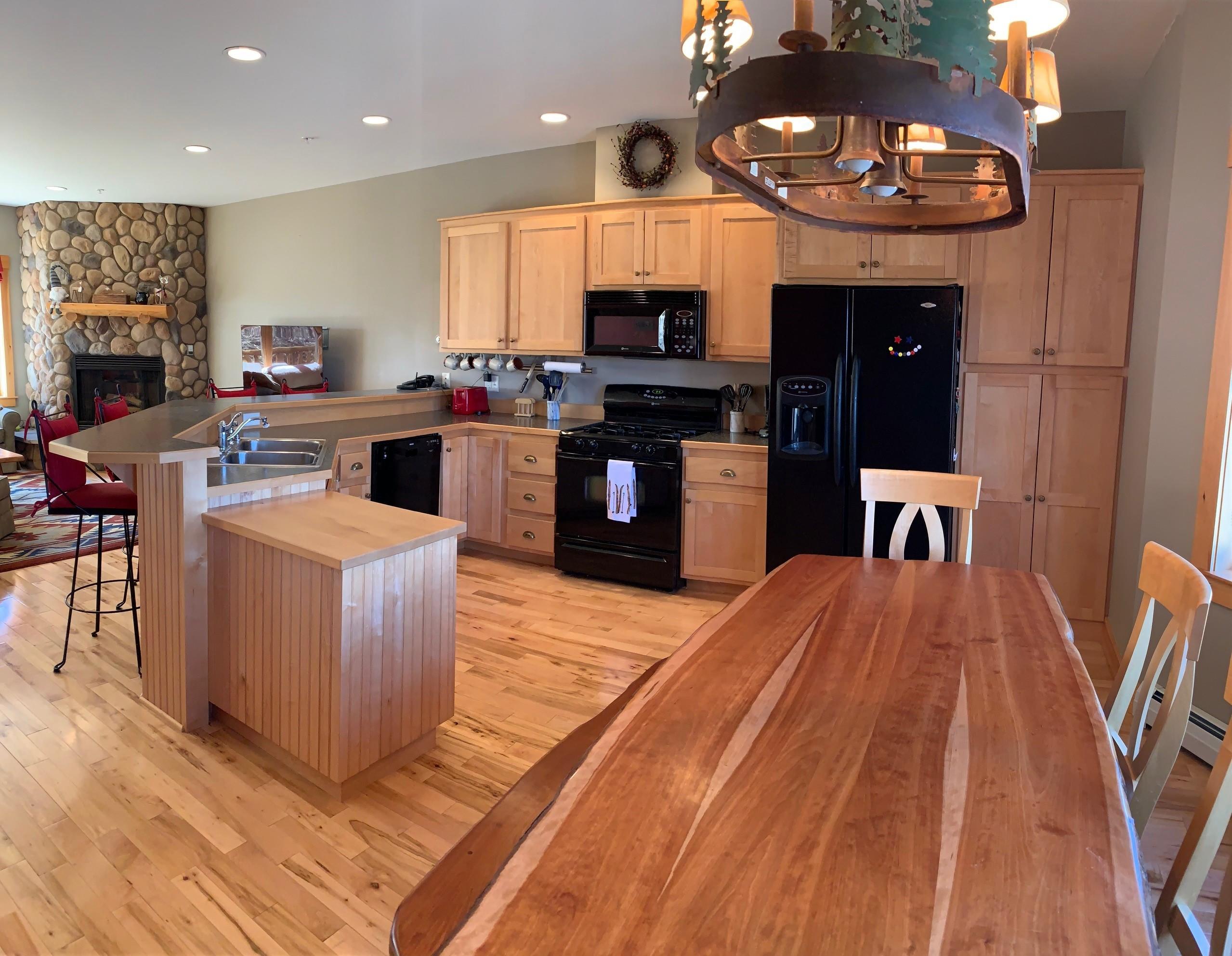 7011 Hardwood Ridge Road, Unit 7011 Carrabassett Valley, ME 04947 - Photo 6 of 17 Kitchen 2