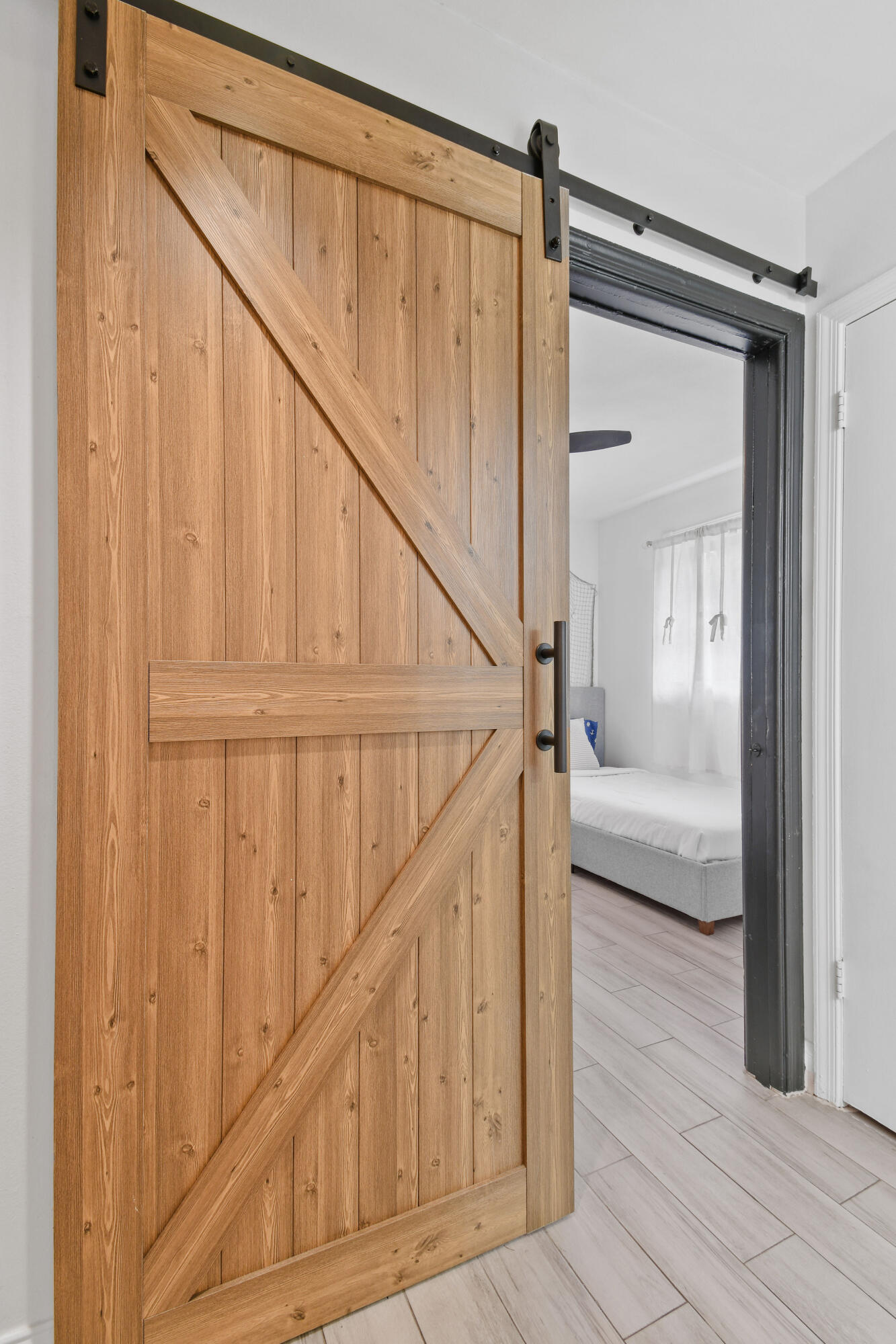 973 Laurel Road North Palm Beach, FL 33408 - Photo 34 of 57 a view of entryway with bedroom