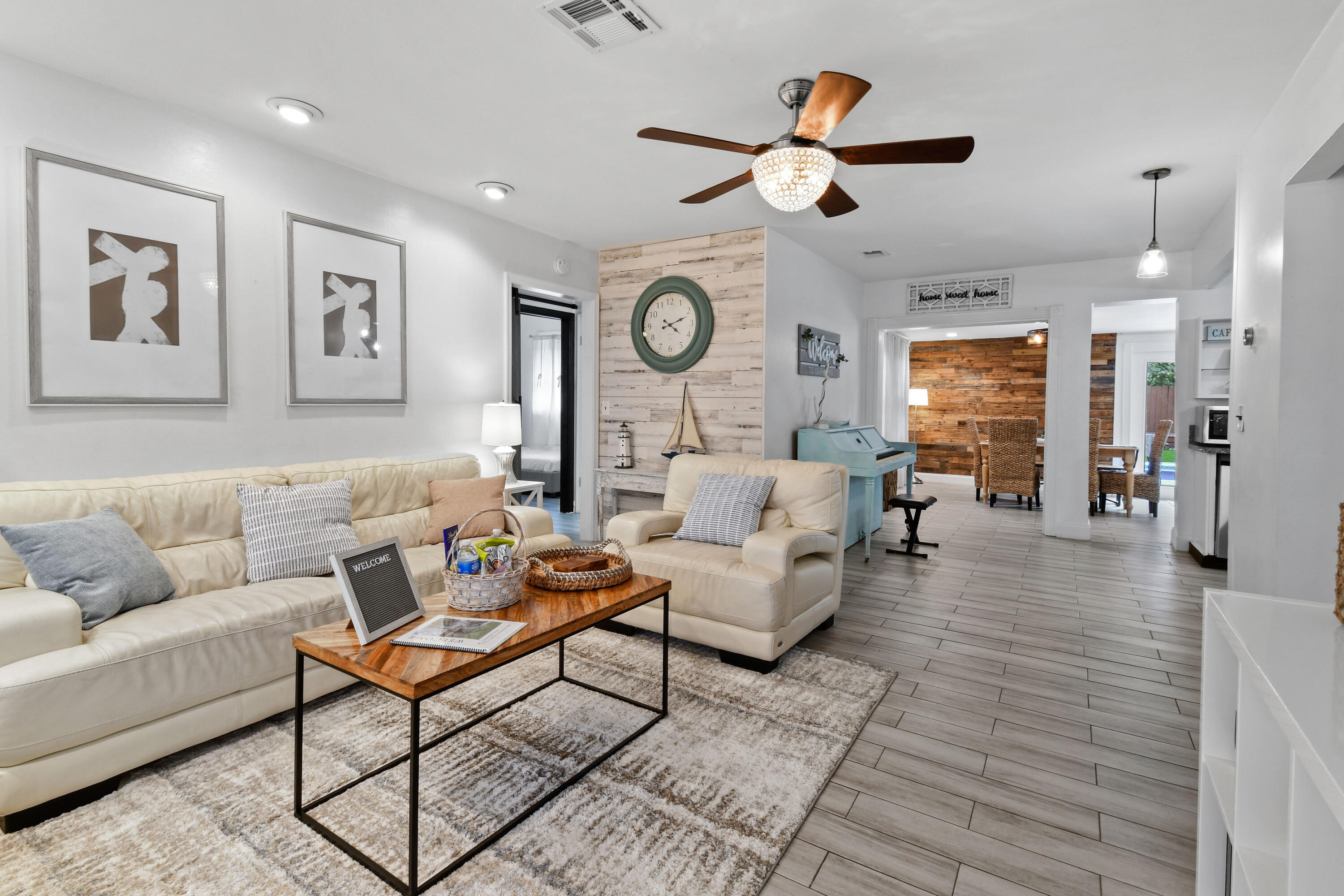 973 Laurel Road North Palm Beach, FL 33408 - Photo 9 of 57 a living room with furniture