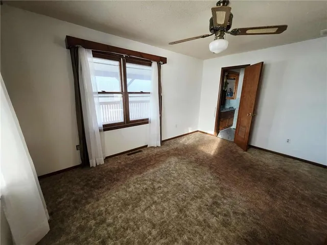 $259,900 | 15518 East 850th Road, Mound City, KS 66056