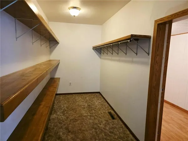 $259,900 | 15518 East 850th Road, Mound City, KS 66056