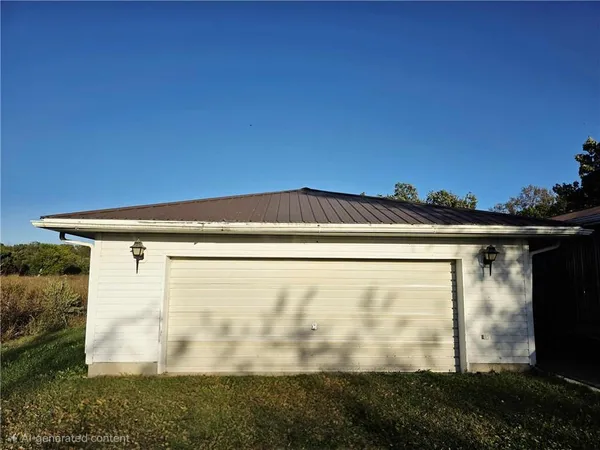 $259,900 | 15518 East 850th Road, Mound City, KS 66056