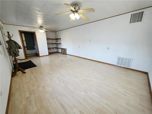 $259,900 | 15518 East 850th Road, Mound City, KS 66056