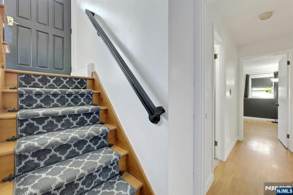 20 Blue Hill Road Norwood, NJ 07648 - Photo 28 of 49 a view of walk in closet