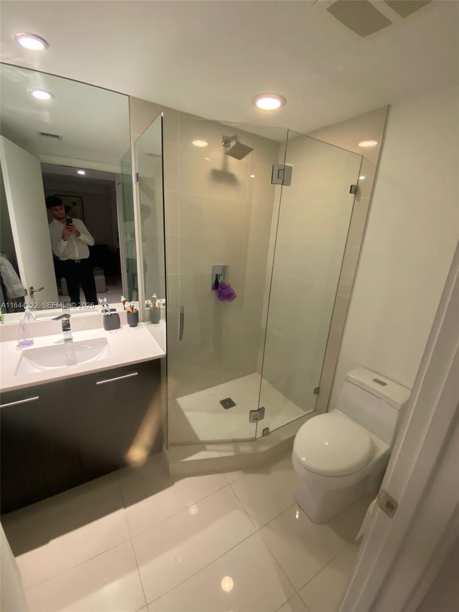 45 Southwest 9th Street, Unit 1005 Miami, FL 33130 - Photo 22 of 47