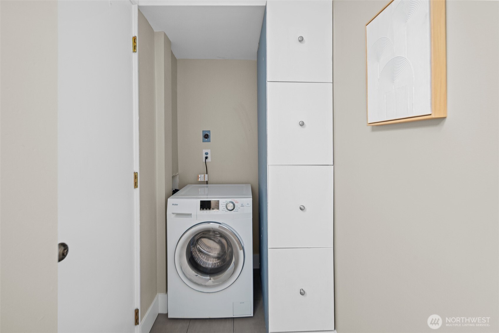630 13th Avenue East, Unit 3 Seattle, WA 98102 - Photo 14 of 22 a utility room with dryer and washer
