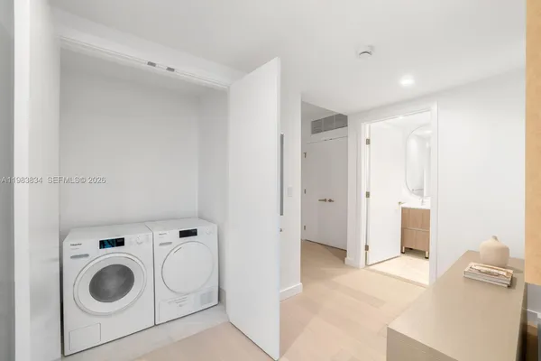 $9,950 | 9221 East Bay Harbor Drive, Unit 412, Bay Harbor Islands, FL 33154