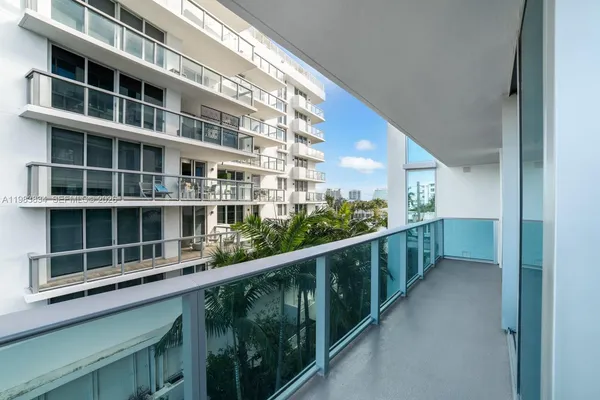 $9,950 | 9221 East Bay Harbor Drive, Unit 412, Bay Harbor Islands, FL 33154