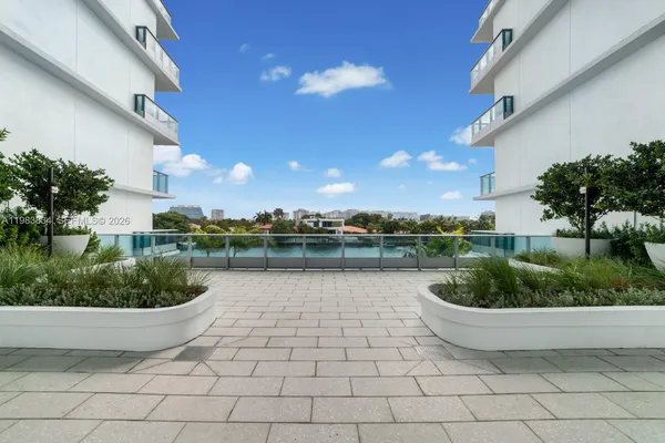 $9,950 | 9221 East Bay Harbor Drive, Unit 412, Bay Harbor Islands, FL 33154