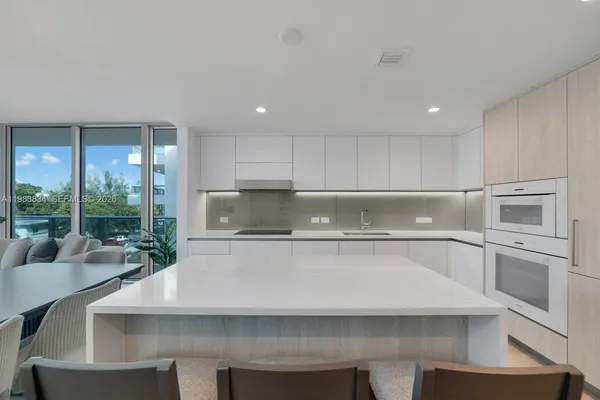 $9,950 | 9221 East Bay Harbor Drive, Unit 412, Bay Harbor Islands, FL 33154