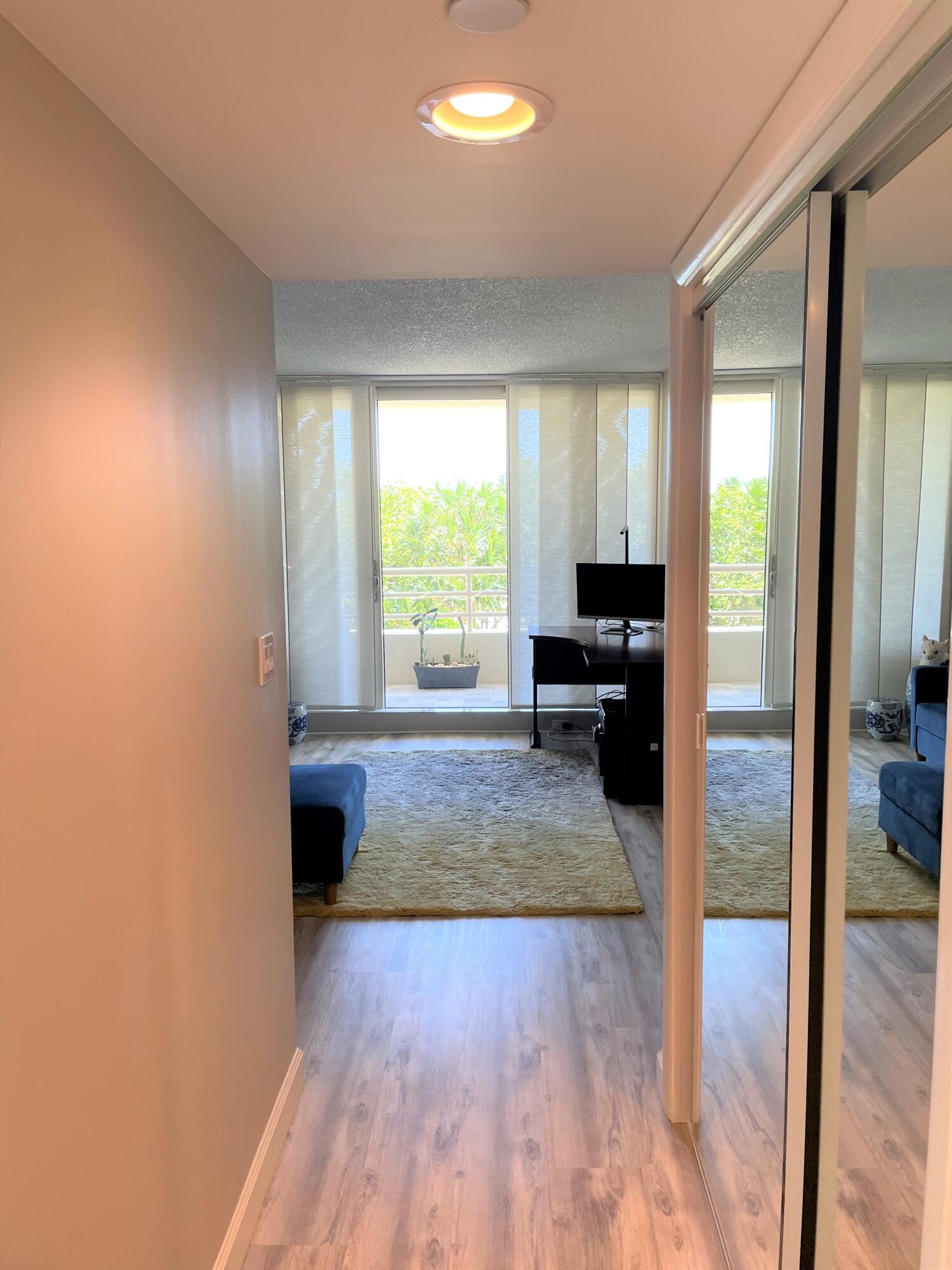 4101 North Ocean Boulevard, Unit 308 Boca Raton, FL 33431 - Photo 25 of 43 Hall to the 2nd Bathroom