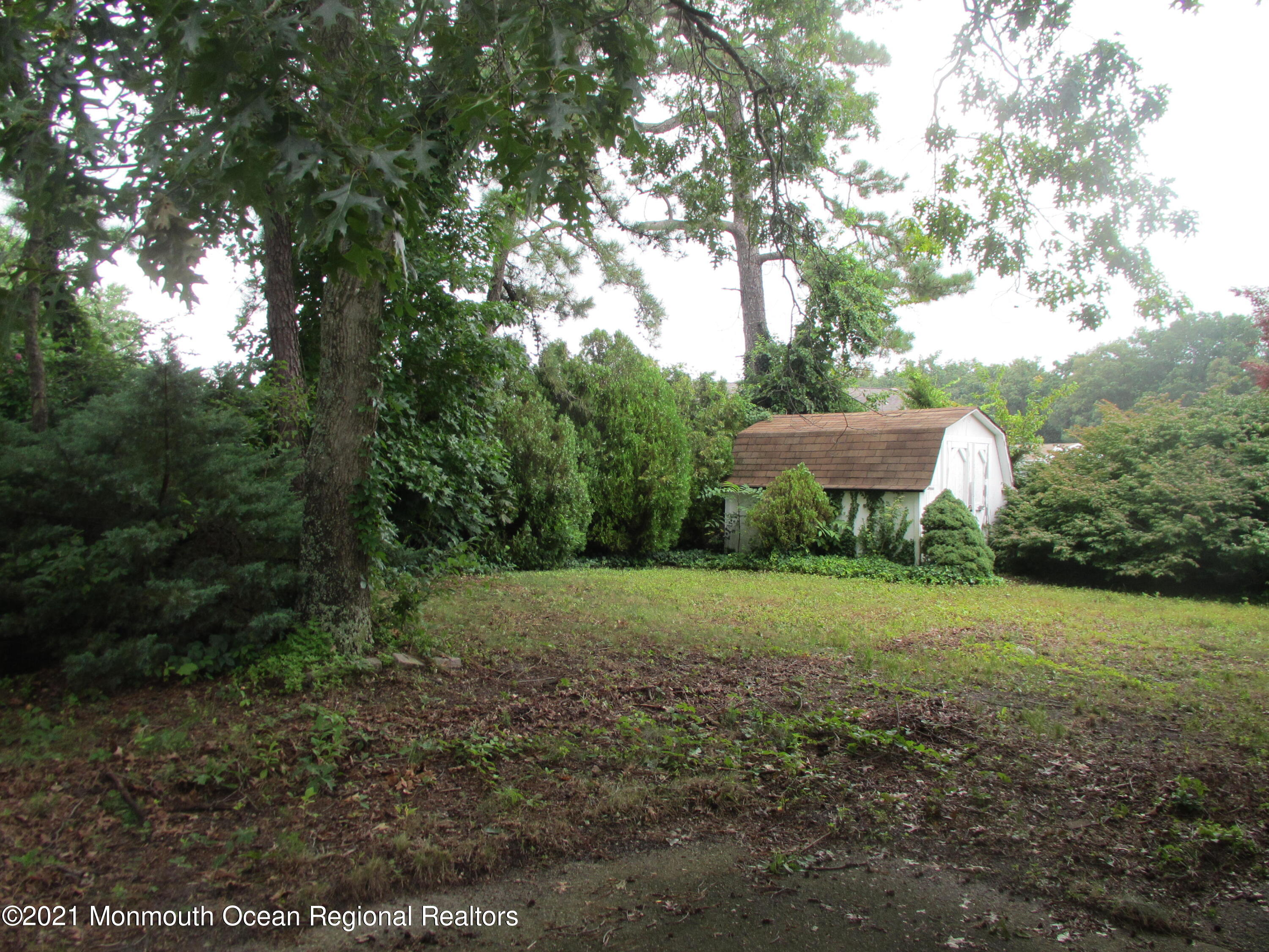 57 Newtons Corner Road Howell, NJ 07731 - Photo 2 of 32 IMG_4350