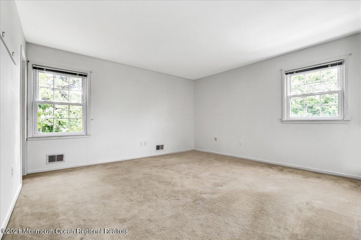57 Newtons Corner Road Howell, NJ 07731 - Photo 12 of 32 16-57NewtonsCorner_0016 - Copy